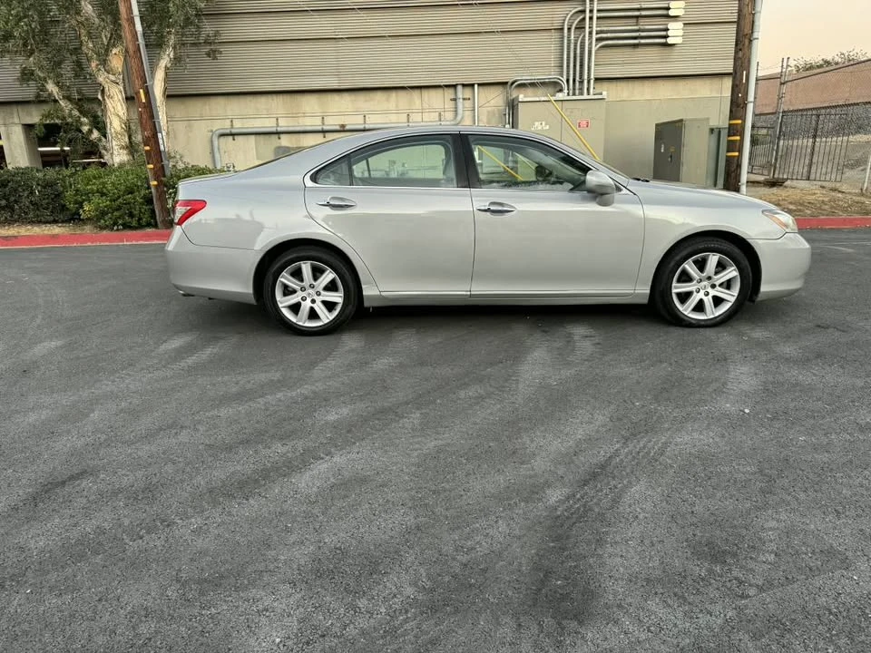 2007 Lexus ES 5th Gen - Image 5 of 12