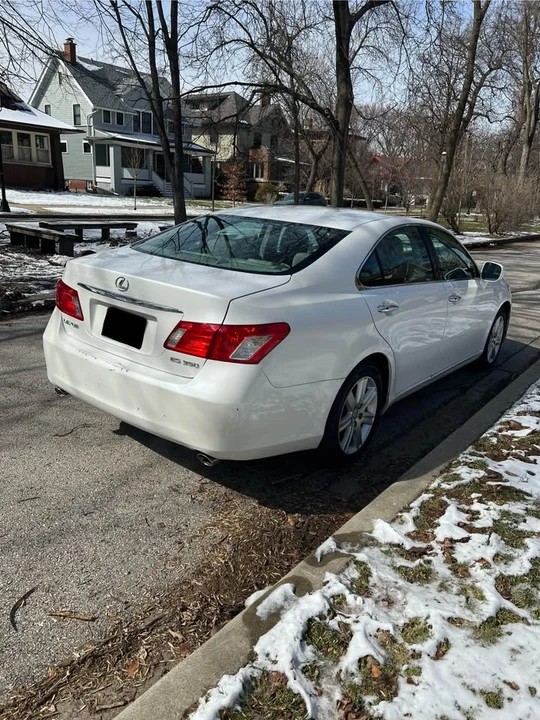 2007 Lexus ES 5th Gen - Image 2 of 15