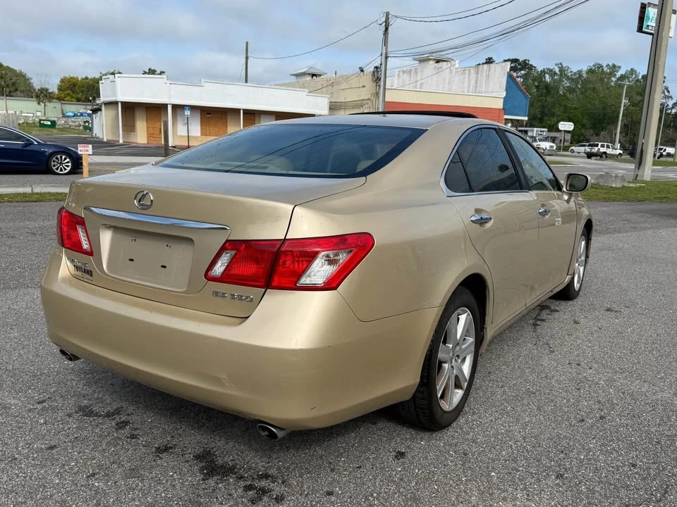 2007 Lexus ES 5th Gen - Image 3 of 9