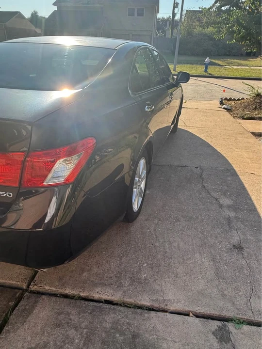 2007 Lexus ES 5th Gen - Image 3 of 11