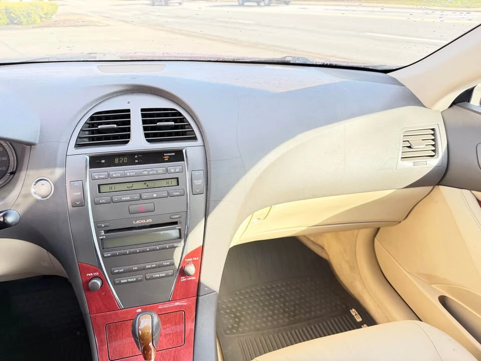 2007 Lexus ES 5th Gen - Image 4 of 13