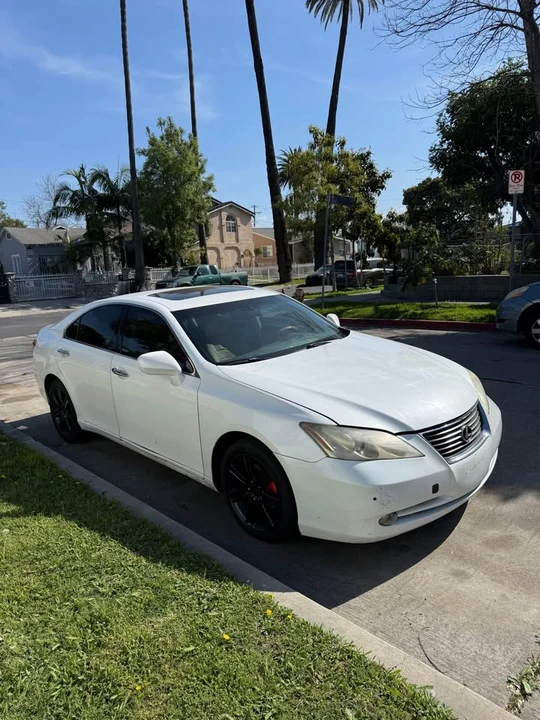 2007 Lexus ES 5th Gen - Image 2 of 10