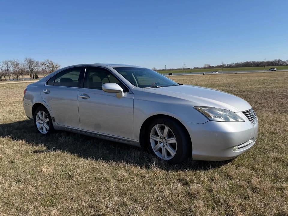 2007 Lexus ES 5th Gen - Image 3 of 13