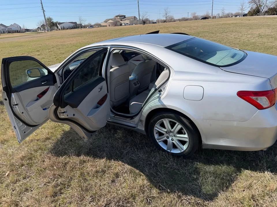 2007 Lexus ES 5th Gen - Image 8 of 13