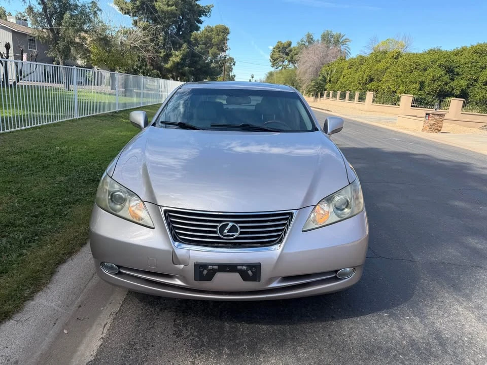 2007 Lexus ES 5th Gen - Image 2 of 10