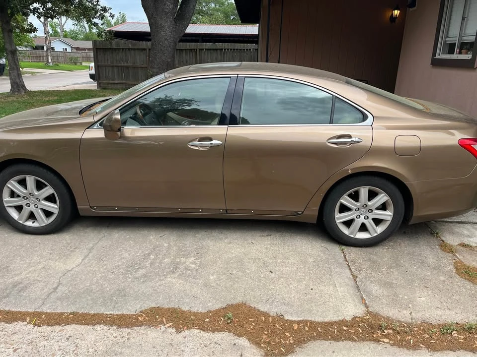 2007 Lexus ES 5th Gen - Image 3 of 11