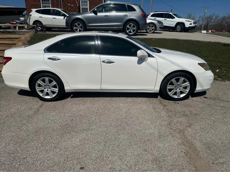 2007 Lexus ES 5th Gen - Image 3 of 15