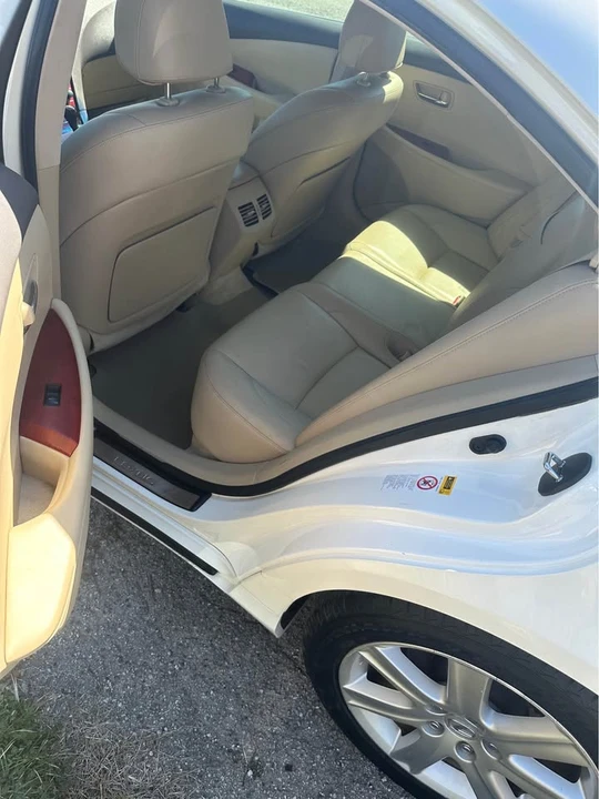 2007 Lexus ES 5th Gen - Image 11 of 15