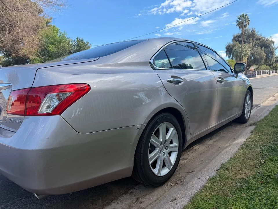 2007 Lexus ES 5th Gen - Image 3 of 10