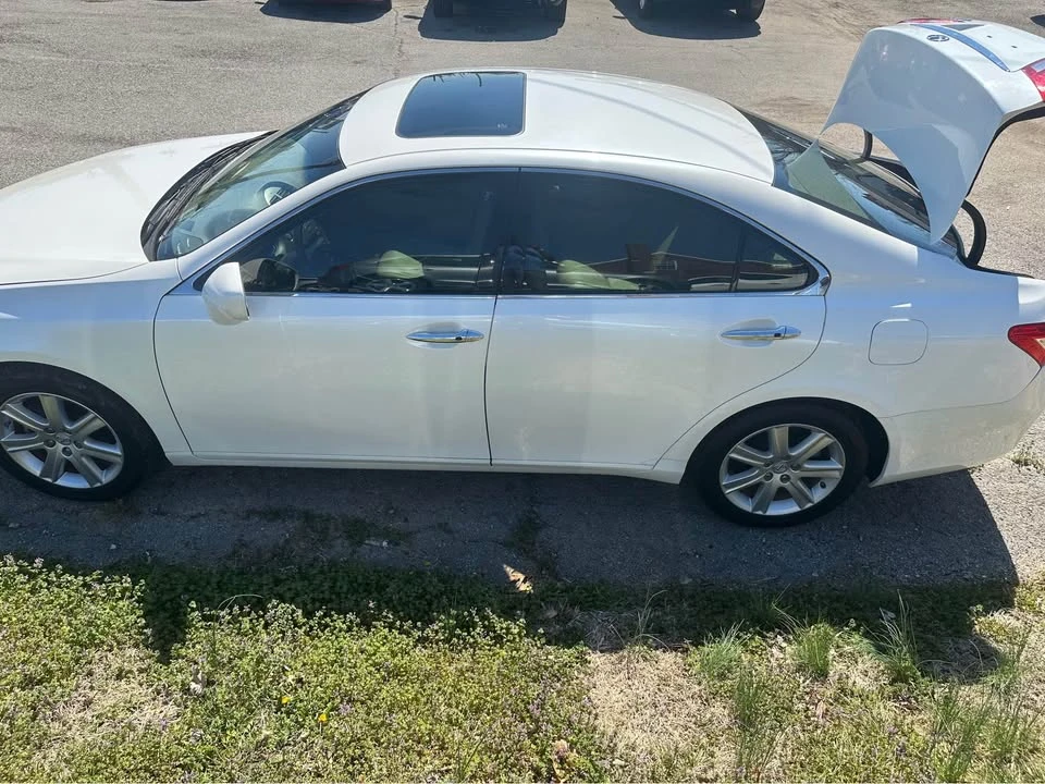 2007 Lexus ES 5th Gen - Image 9 of 15