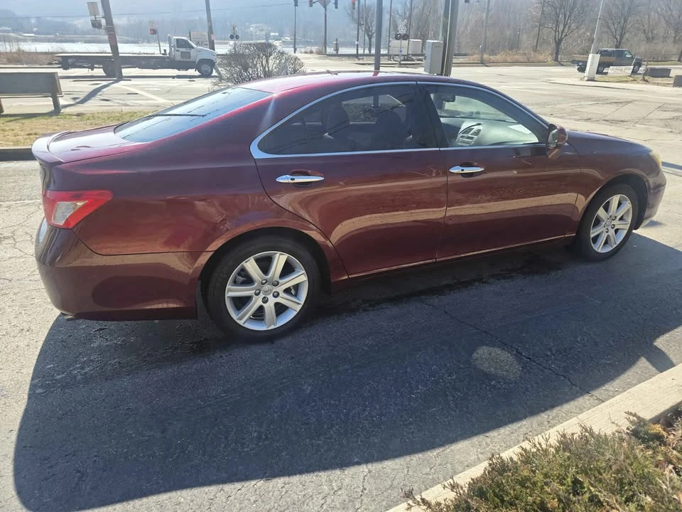 2007 Lexus ES 5th Gen - Image 10 of 17