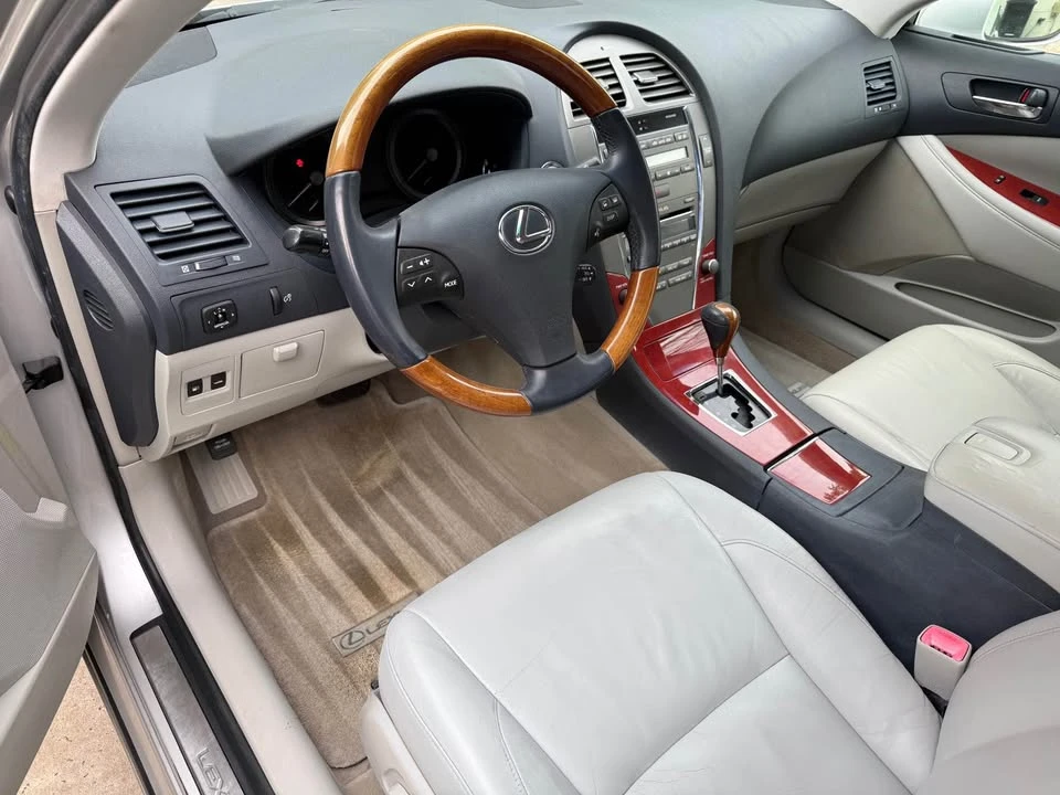 2007 Lexus ES 5th Gen - Image 7 of 12