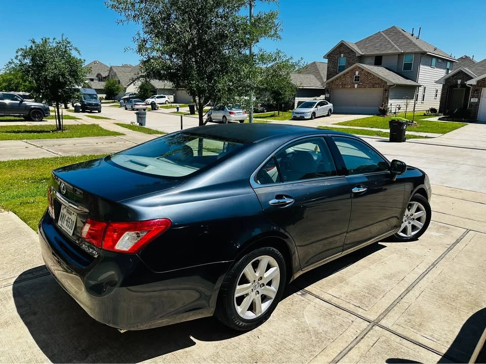 2007 Lexus ES 5th Gen - Image 3 of 13