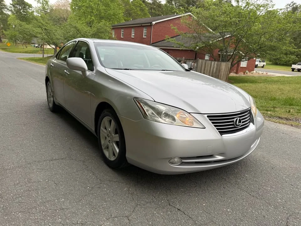 2007 Lexus ES 5th Gen - Image 3 of 12