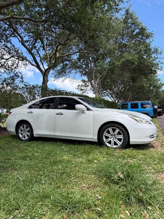 2007 Lexus ES 5th Gen - Image 5 of 20