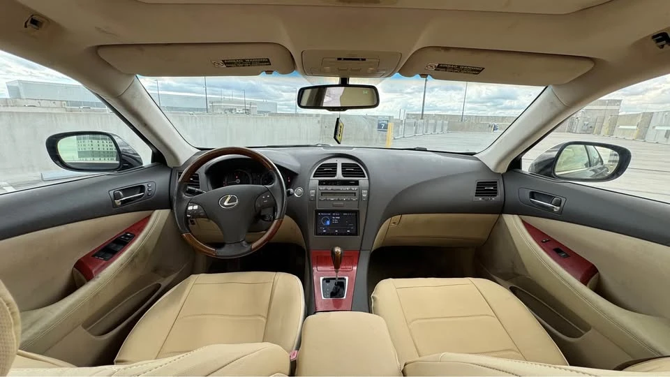 2007 Lexus ES 5th Gen - Image 5 of 8