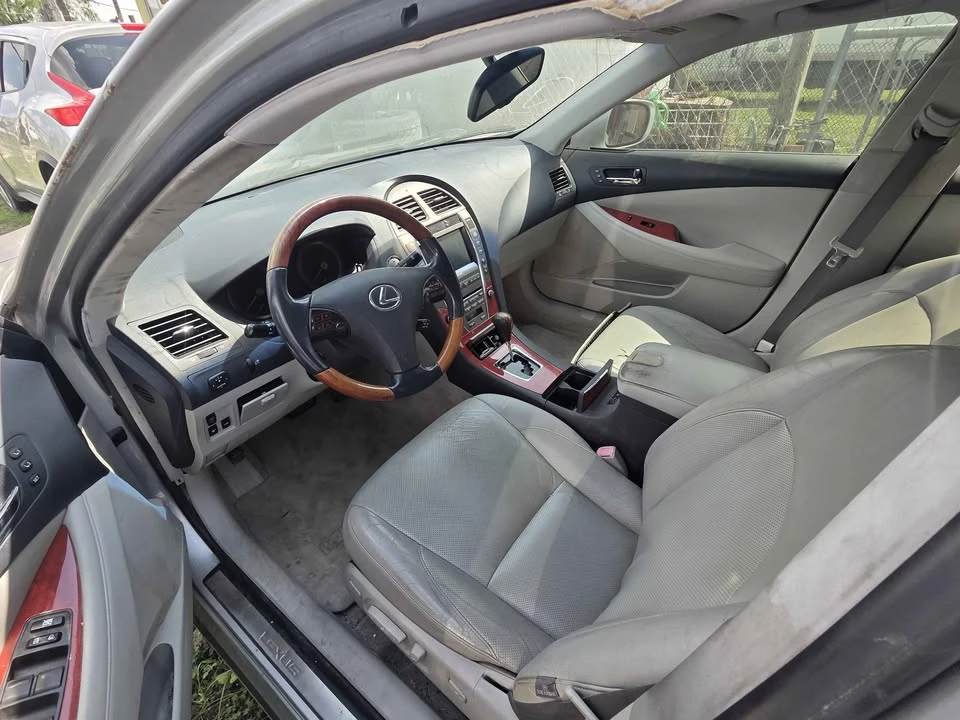 2007 Lexus ES 5th Gen - Image 8 of 11