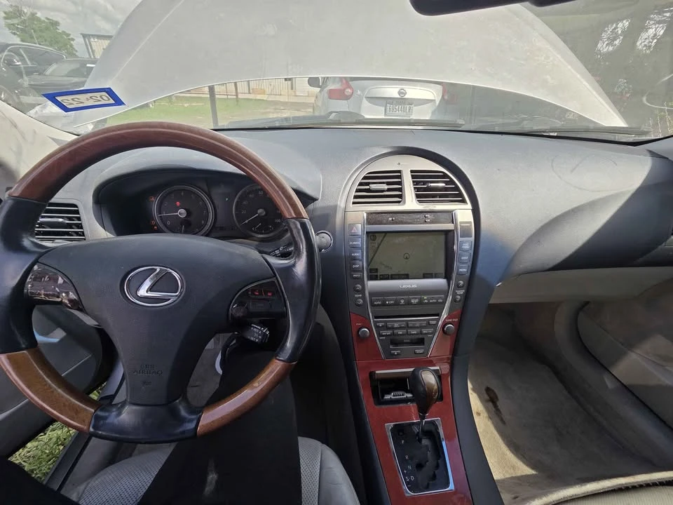 2007 Lexus ES 5th Gen - Image 10 of 11