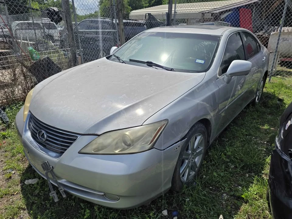 2007 Lexus ES 5th Gen - Image 3 of 11