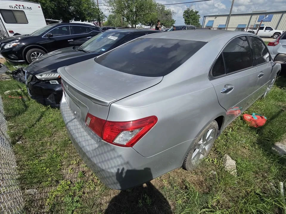 2007 Lexus ES 5th Gen - Image 5 of 11