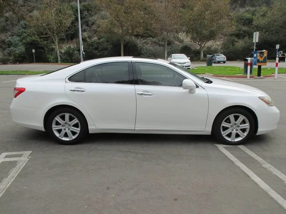 2007 Lexus ES 5th Gen - Image 8 of 10