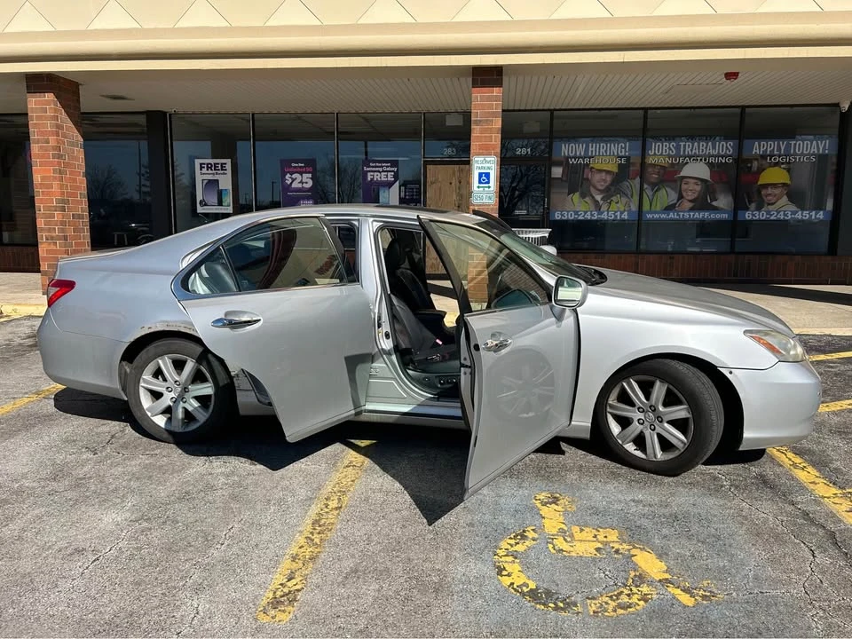 2007 Lexus ES 5th Gen - Image 5 of 11