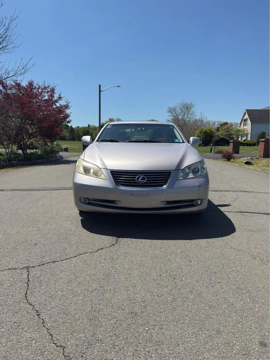2007 Lexus ES 5th Gen - Image 2 of 16