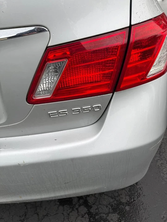 2007 Lexus ES 5th Gen - Image 4 of 10