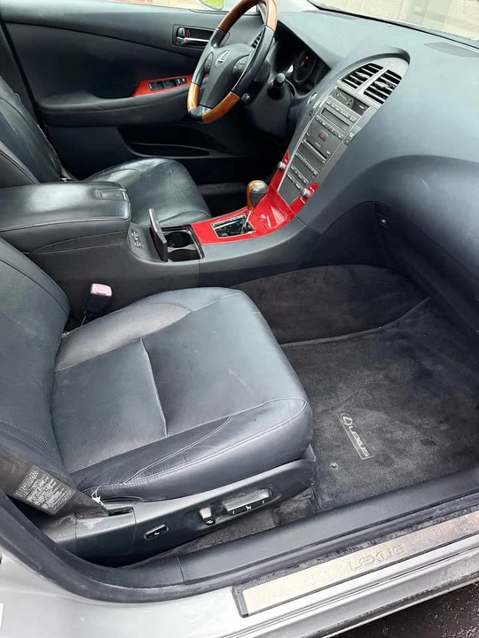2007 Lexus ES 5th Gen - Image 6 of 10