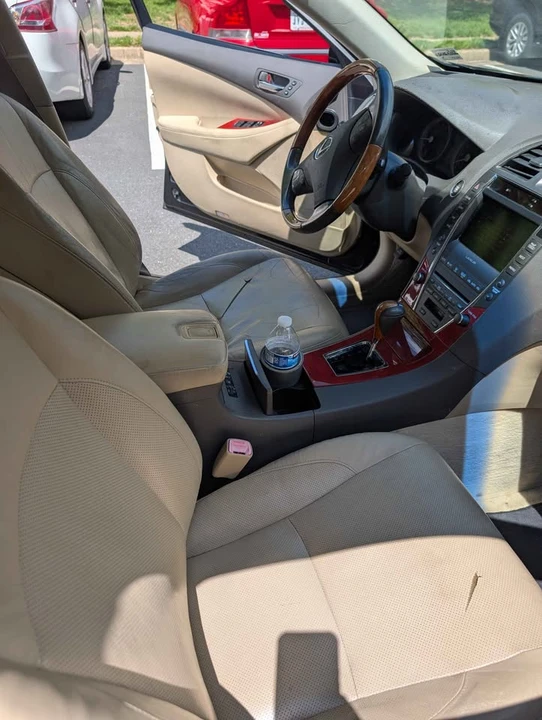 2007 Lexus ES 5th Gen - Image 4 of 15