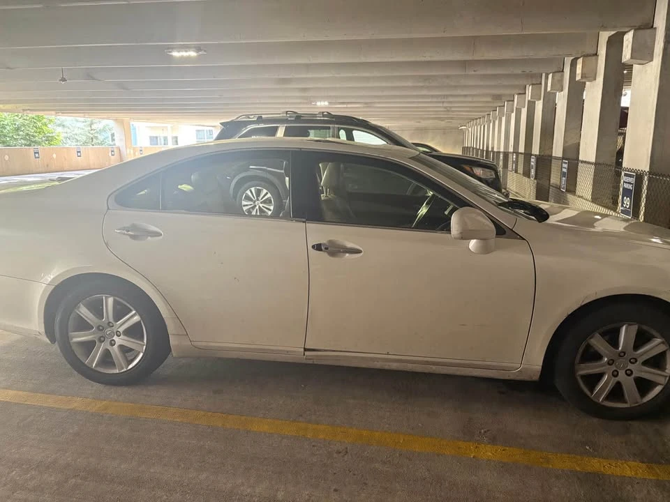 2007 Lexus ES 5th Gen - Image 5 of 9