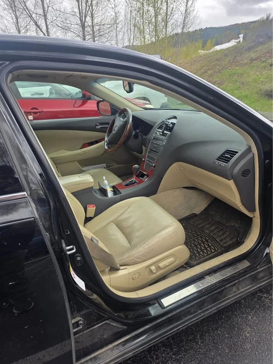 2007 Lexus ES 5th Gen - Image 5 of 5