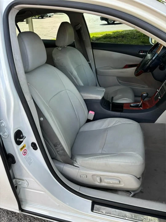 2007 Lexus ES 5th Gen - Image 16 of 19