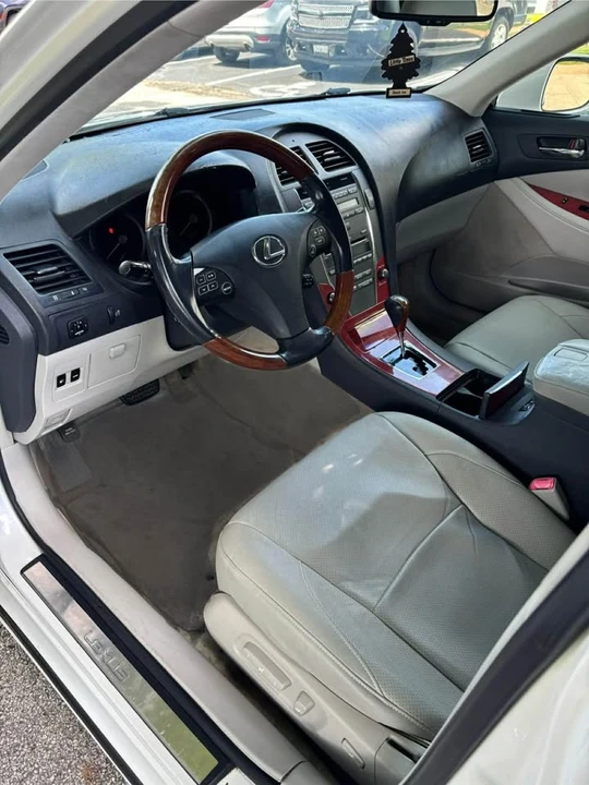 2007 Lexus ES 5th Gen - Image 12 of 19