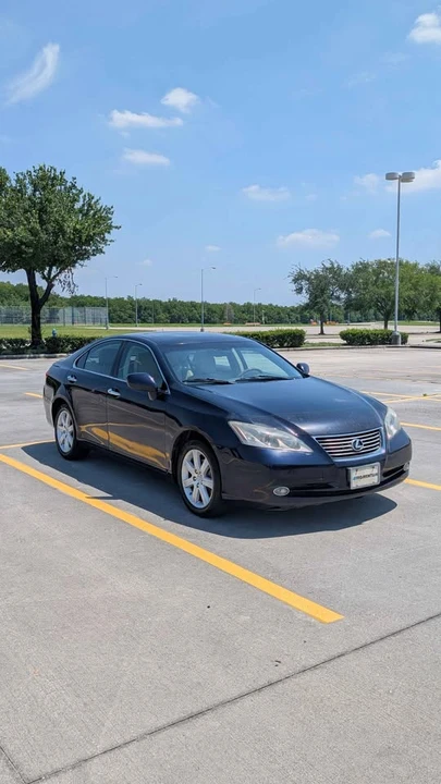 2007 Lexus ES 5th Gen - Image 2 of 12