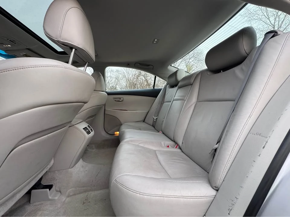 2007 Lexus ES 5th Gen - Image 9 of 17
