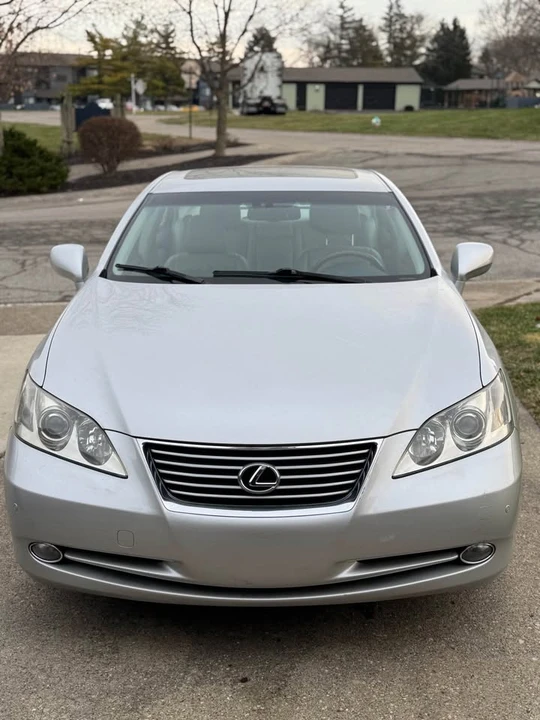 2007 Lexus ES 5th Gen - Image 4 of 17