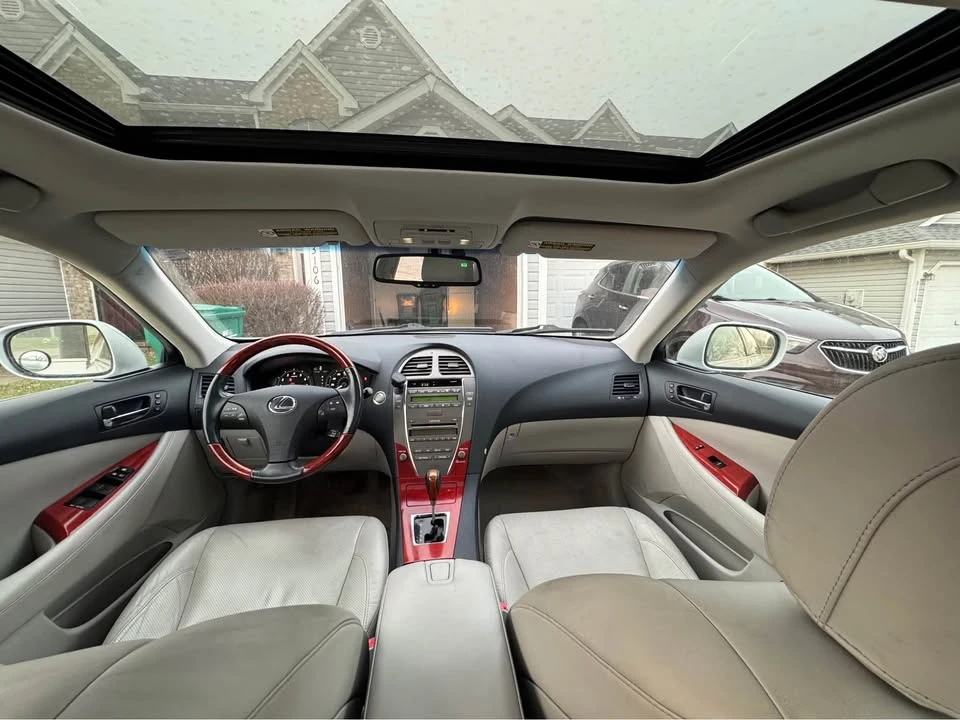 2007 Lexus ES 5th Gen - Image 10 of 17