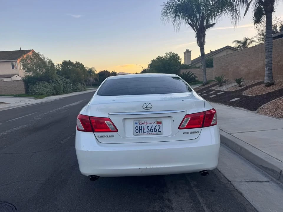 2007 Lexus ES 5th Gen - Image 5 of 10