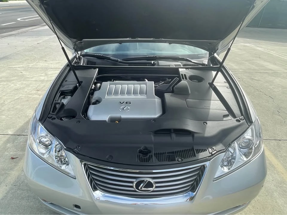 2007 Lexus ES 5th Gen - Image 12 of 14