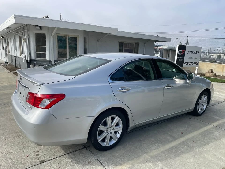 2007 Lexus ES 5th Gen - Image 4 of 14