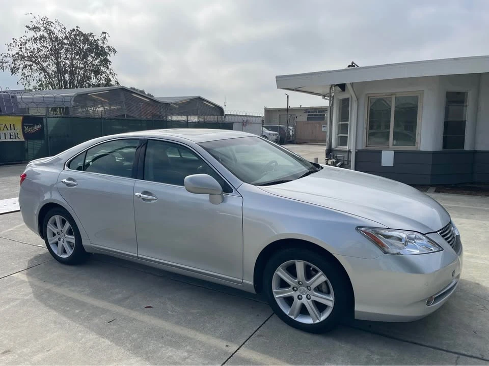2007 Lexus ES 5th Gen - Image 3 of 14