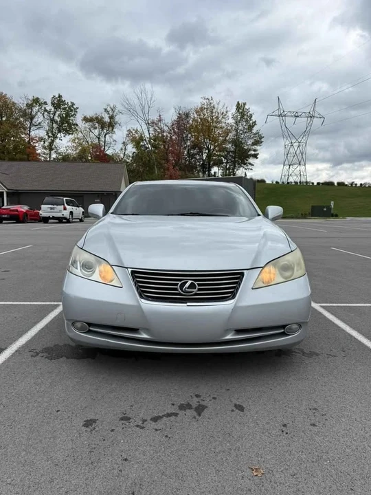 2007 Lexus ES 5th Gen - Image 2 of 9