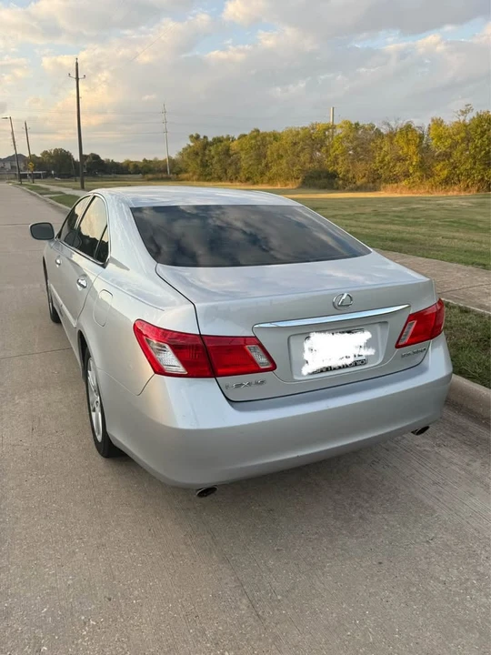 2007 Lexus ES 5th Gen - Image 4 of 5