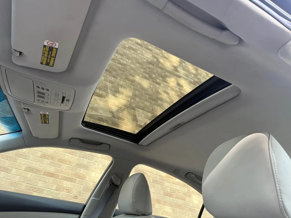 2007 Lexus ES 5th Gen - Image 11 of 15