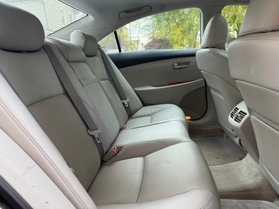 2007 Lexus ES 5th Gen - Image 9 of 15
