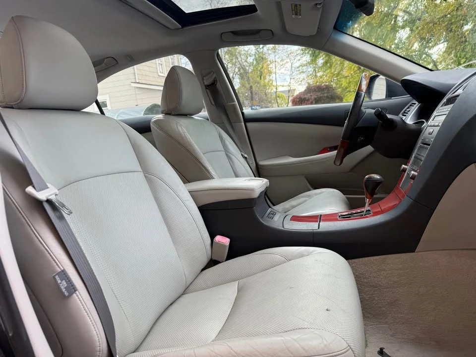 2007 Lexus ES 5th Gen - Image 10 of 15