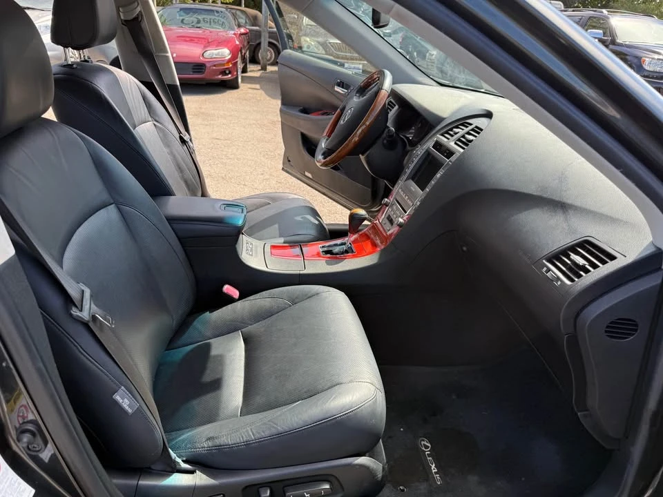 2007 Lexus ES 5th Gen - Image 16 of 19