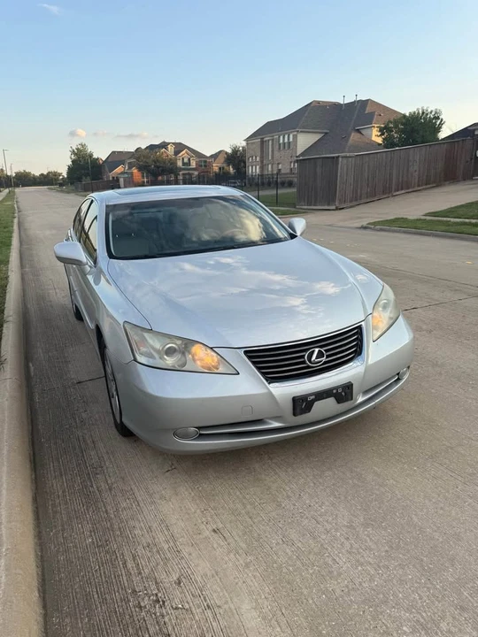 2007 Lexus ES 5th Gen - Image 2 of 6