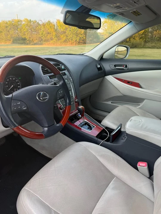 2007 Lexus ES 5th Gen - Image 5 of 6